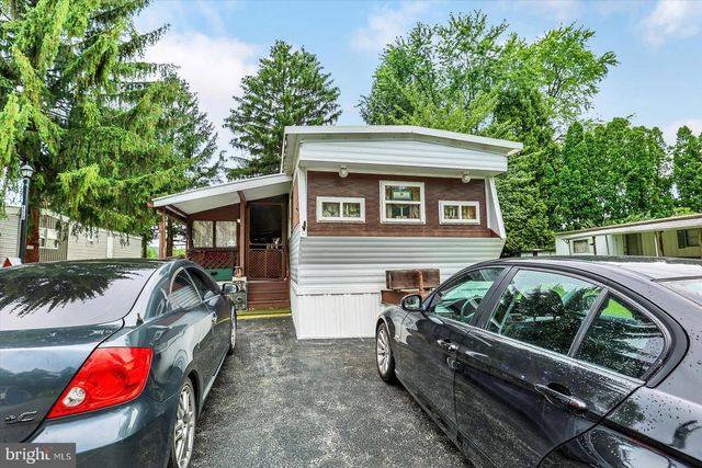 459 CLOVER DR, York, PA 17406