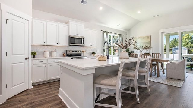 130 Keithland Dr., Conway, SC 29526