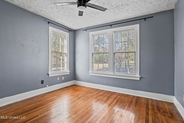 901 Fairview Street, Jackson, MS 39202