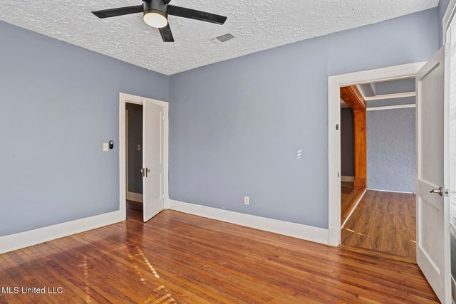 901 Fairview Street, Jackson, MS 39202