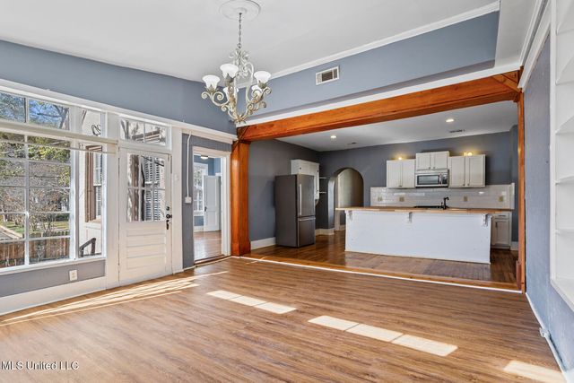 901 Fairview Street, Jackson, MS 39202