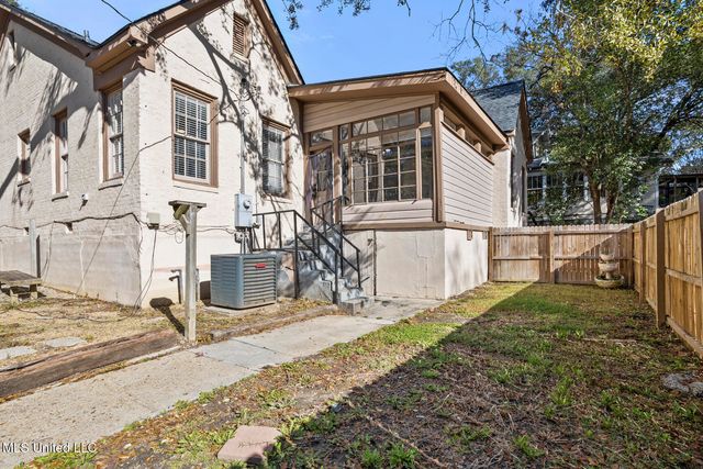 901 Fairview Street, Jackson, MS 39202