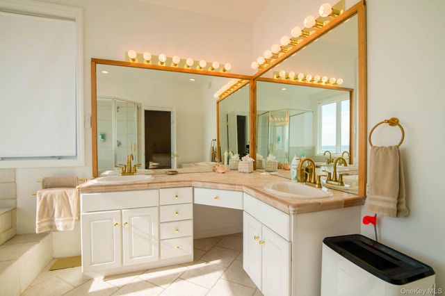 675 Dune Road, Westhampton Beach, NY 11978