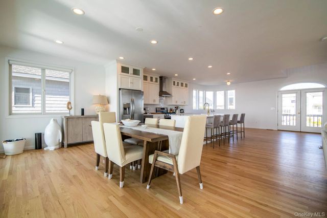 675 Dune Road, Westhampton Beach, NY 11978