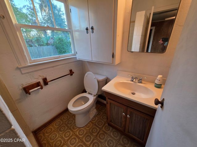 209 N Cove Boulevard, Panama City, FL 32401