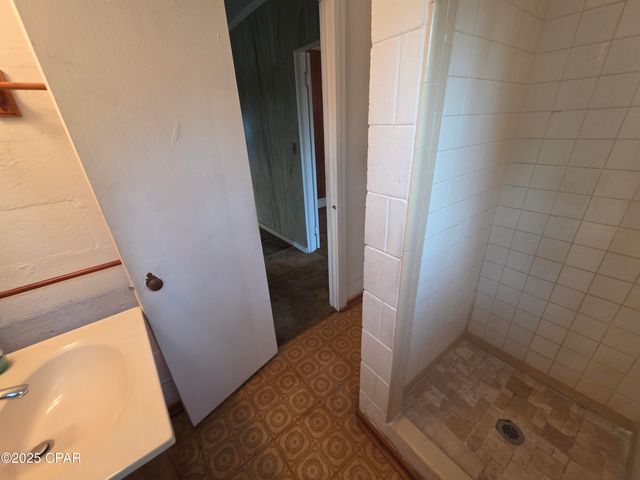 209 N Cove Boulevard, Panama City, FL 32401