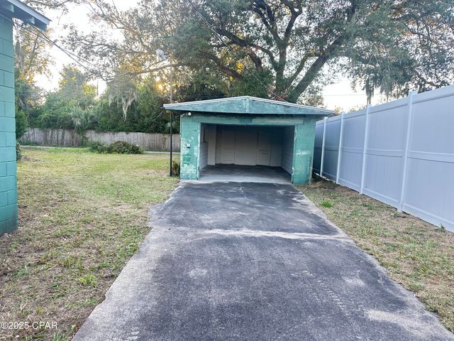 209 N Cove Boulevard, Panama City, FL 32401