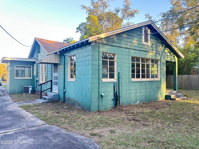 209 N Cove Boulevard, Panama City, FL 32401