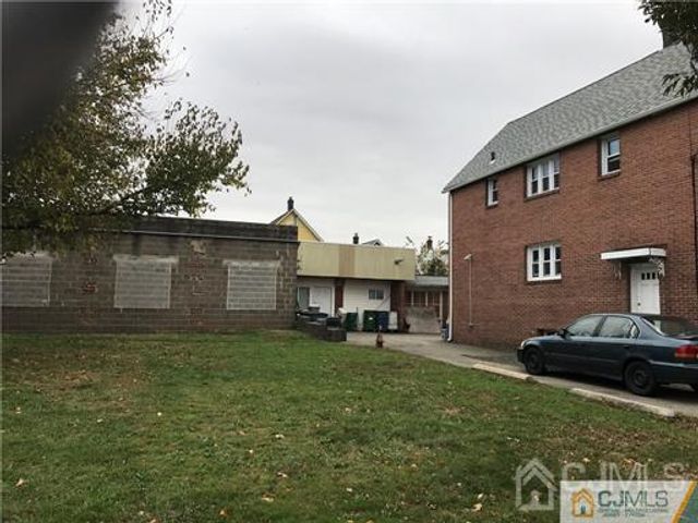 230 Washington Avenue 1, Carteret, NJ 07008