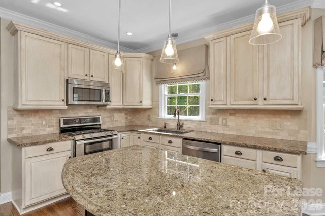 1202 Coachman Drive, Waxhaw, NC 28173