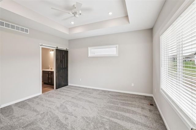 2516 N 9th Avenue E, Newton, IA 50208