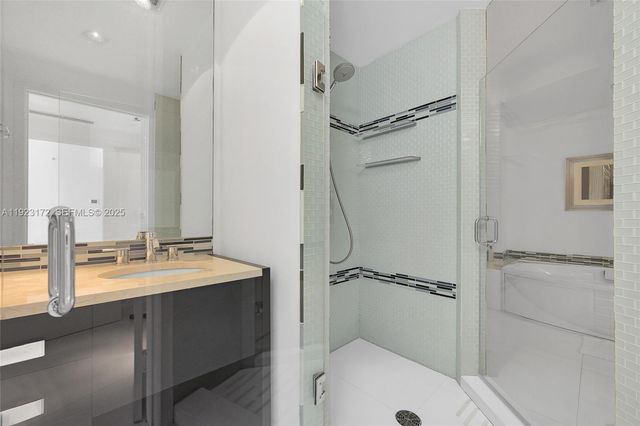 18201 Collins Ave 1002, Sunny Isles Beach, FL 33160