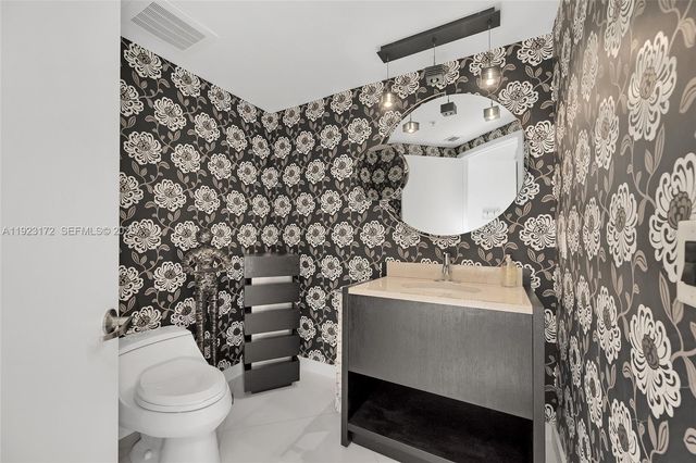 18201 Collins Ave 1002, Sunny Isles Beach, FL 33160