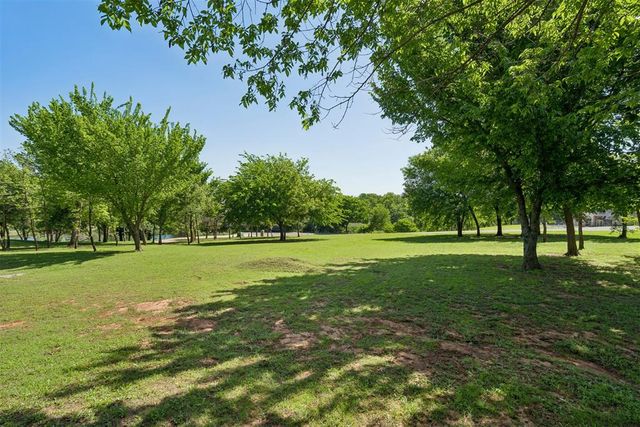 5401 Auburn Drive, Norman, OK 73072