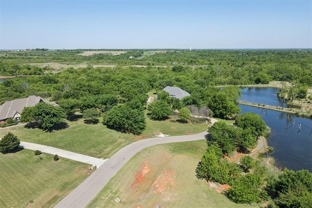 5401 Auburn Drive, Norman, OK 73072