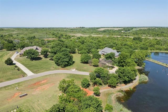 5401 Auburn Drive, Norman, OK 73072