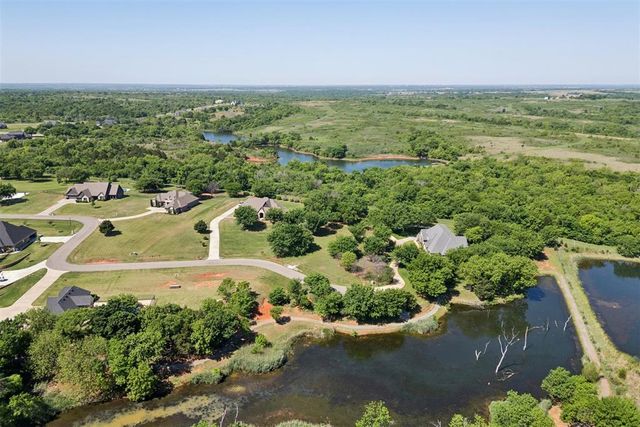 5401 Auburn Drive, Norman, OK 73072