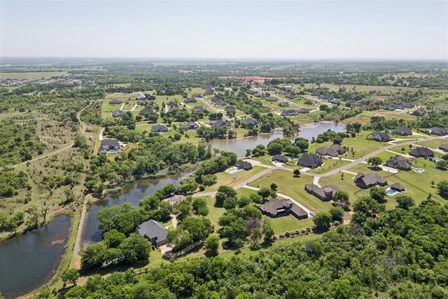5401 Auburn Drive, Norman, OK 73072