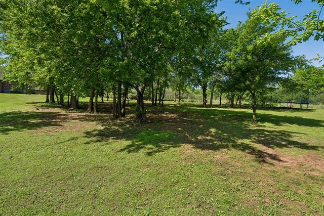 5401 Auburn Drive, Norman, OK 73072