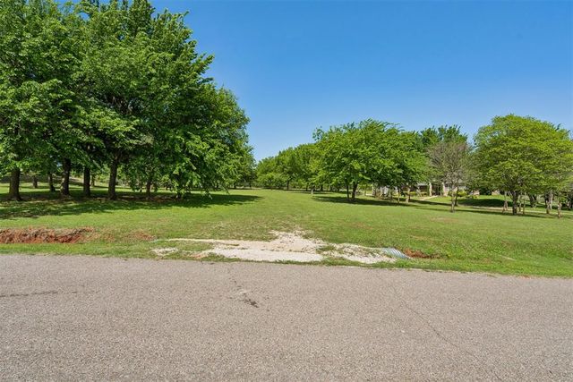 5401 Auburn Drive, Norman, OK 73072