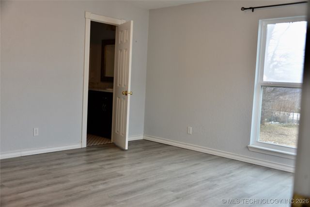 1215 Wade Wells Drive, Henryetta, OK 74437