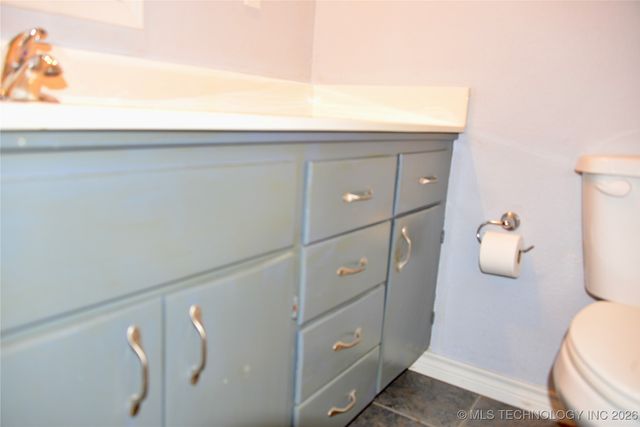 1215 Wade Wells Drive, Henryetta, OK 74437