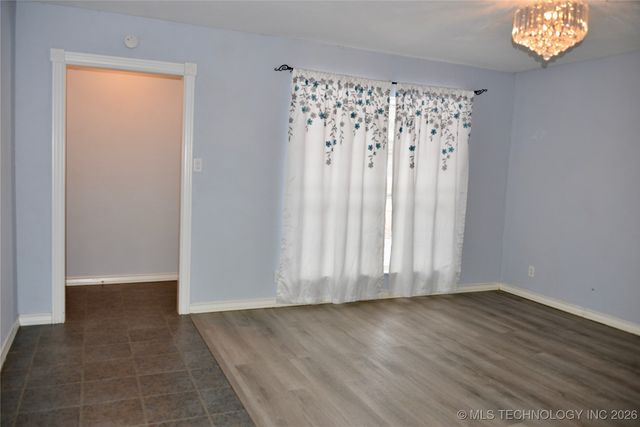 1215 Wade Wells Drive, Henryetta, OK 74437