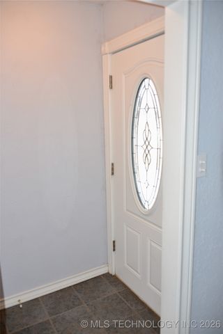 1215 Wade Wells Drive, Henryetta, OK 74437