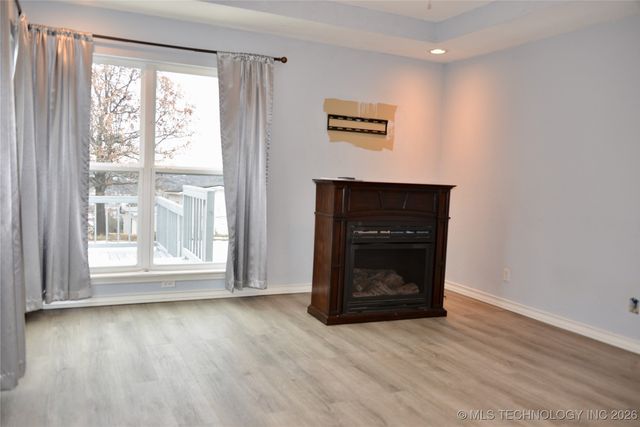 1215 Wade Wells Drive, Henryetta, OK 74437