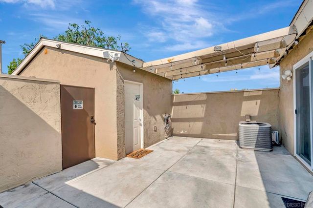 7700 Parkway Dr 17, La Mesa, CA 91942