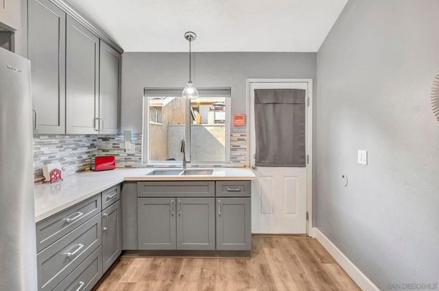 7700 Parkway Dr 17, La Mesa, CA 91942