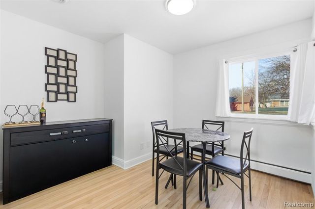 24050 Lakewood Street, Saint Clair Shores, MI 48082