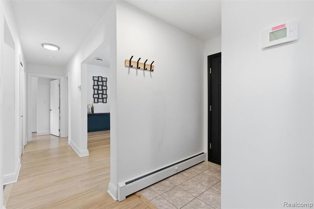 24050 Lakewood Street, Saint Clair Shores, MI 48082