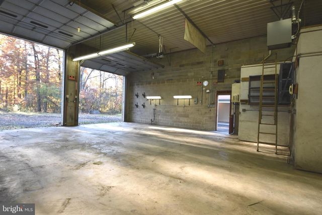 1692 CHESTNUT RIDGE RD, Upper Black Eddy, PA 18972