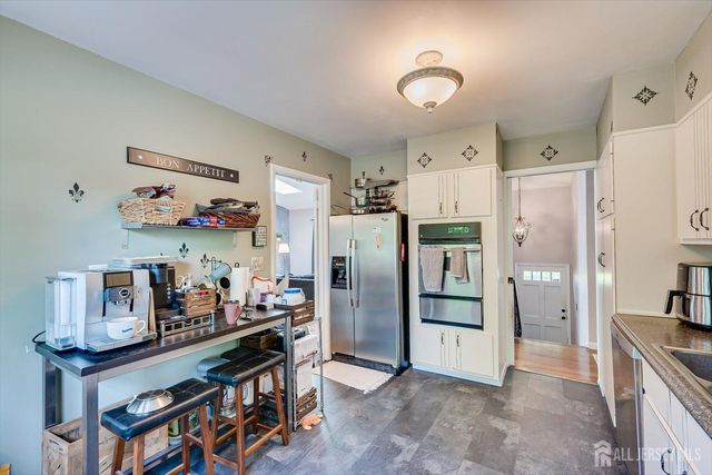 12 Gales Road, Edison, NJ 08837