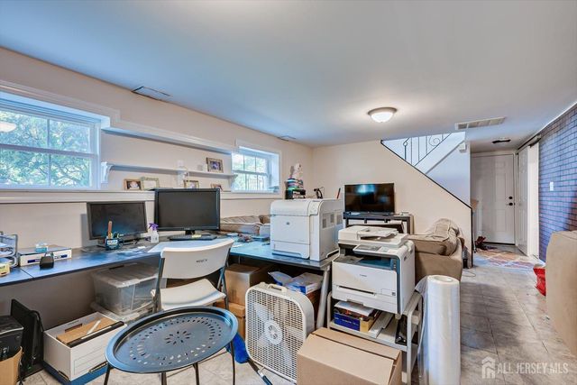 12 Gales Road, Edison, NJ 08837
