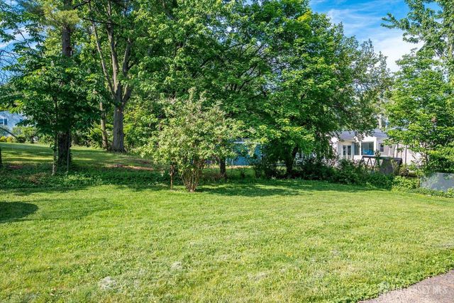 12 Gales Road, Edison, NJ 08837