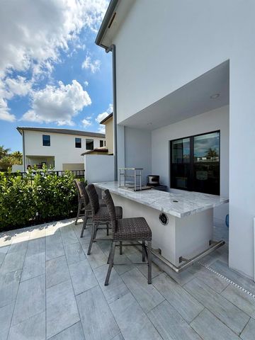 8573 Crystal Downs Avenue, Boca Raton, FL 33434