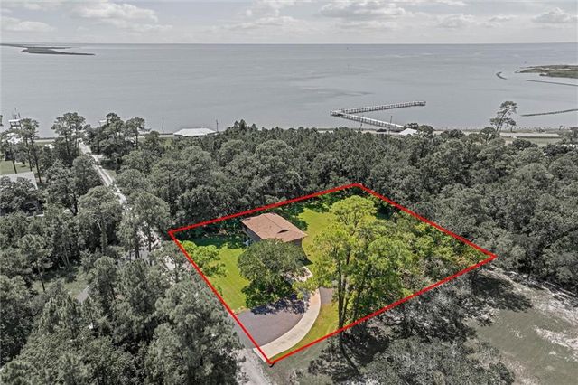 14850 Kennedy Lane, Coden, AL 36523