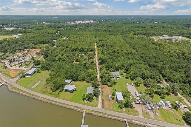 14850 Kennedy Lane, Coden, AL 36523