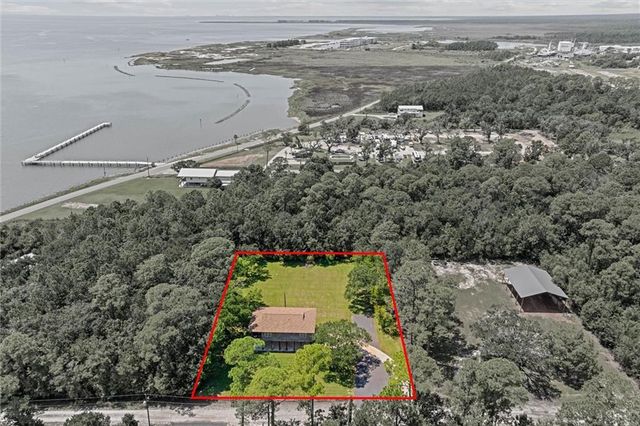 14850 Kennedy Lane, Coden, AL 36523