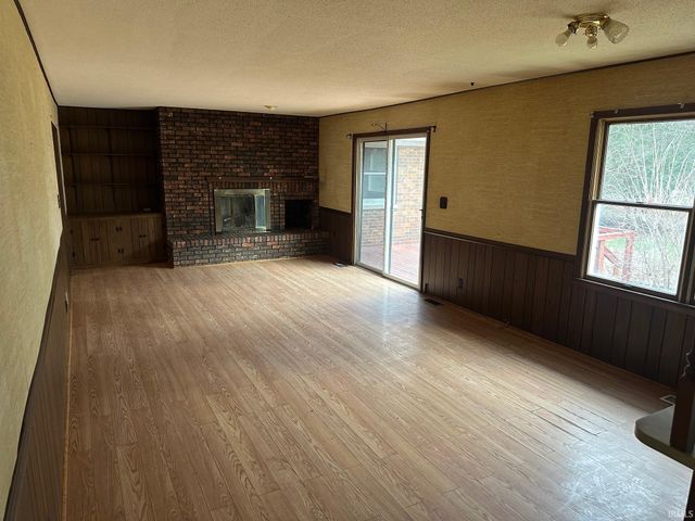 1225 W 9th Street, Rochester, IN 46975