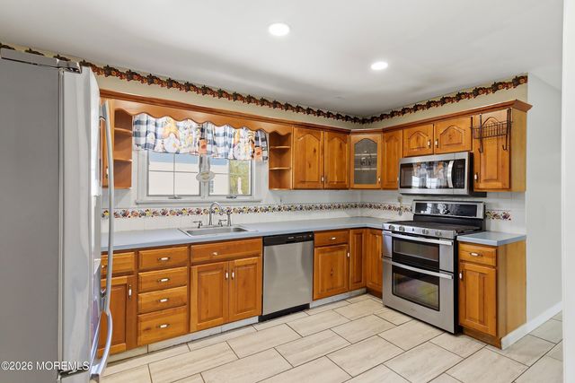 225 Isabelle Avenue, Union Beach, NJ 07735