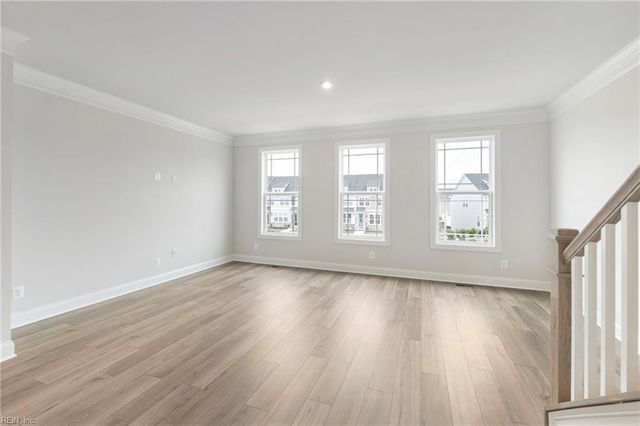 12 Bracewell LN, Yorktown, VA 23692