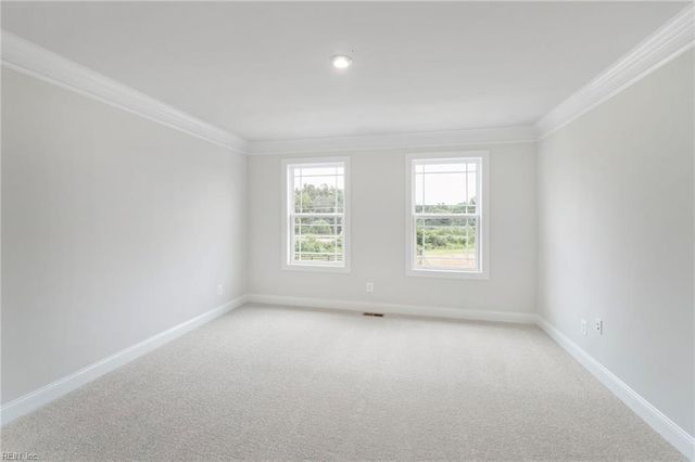 12 Bracewell LN, Yorktown, VA 23692