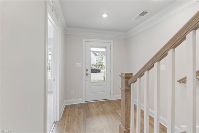 12 Bracewell LN, Yorktown, VA 23692