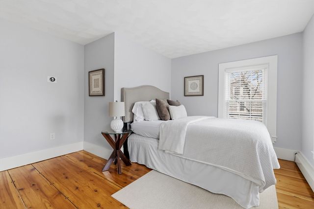 212 West Street 1, Reading, MA 01867