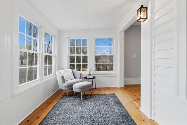 212 West Street 1, Reading, MA 01867