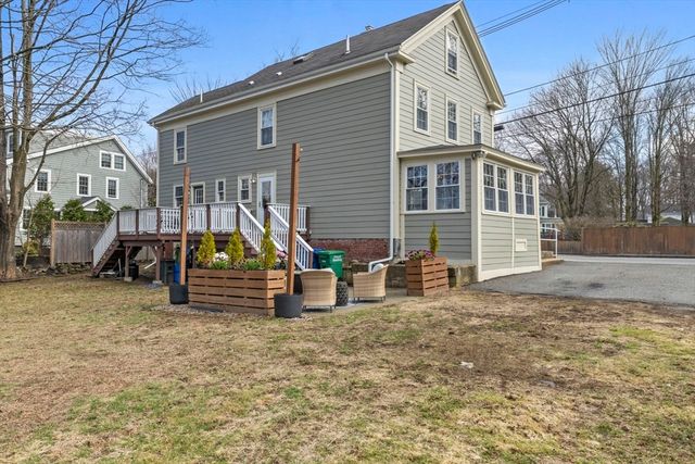 212 West Street 1, Reading, MA 01867