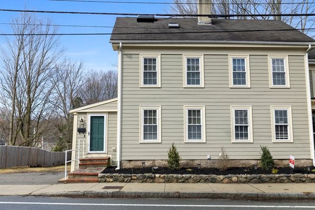 212 West Street 1, Reading, MA 01867